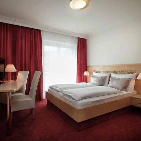 Hotel Rumer Hof 4*